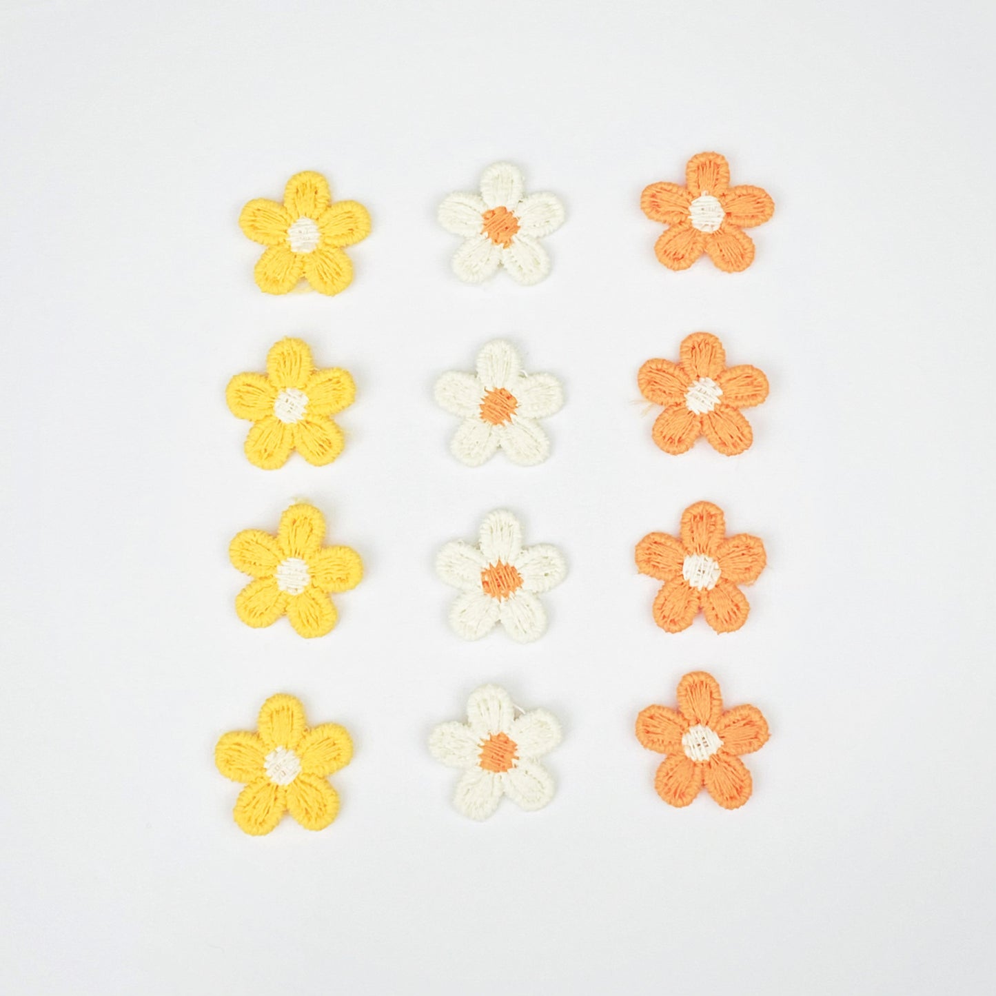 Embellishments - Embordered Baby Daisies
