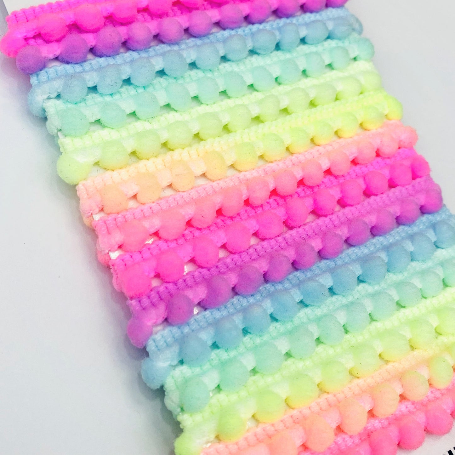 Frazzle and Ribbons - Pom Pom Rainbow